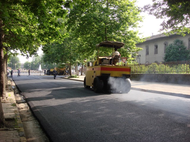 شهرداري لاهيجان ، ركورد آسفالت در شهر لاهيجان را شكست